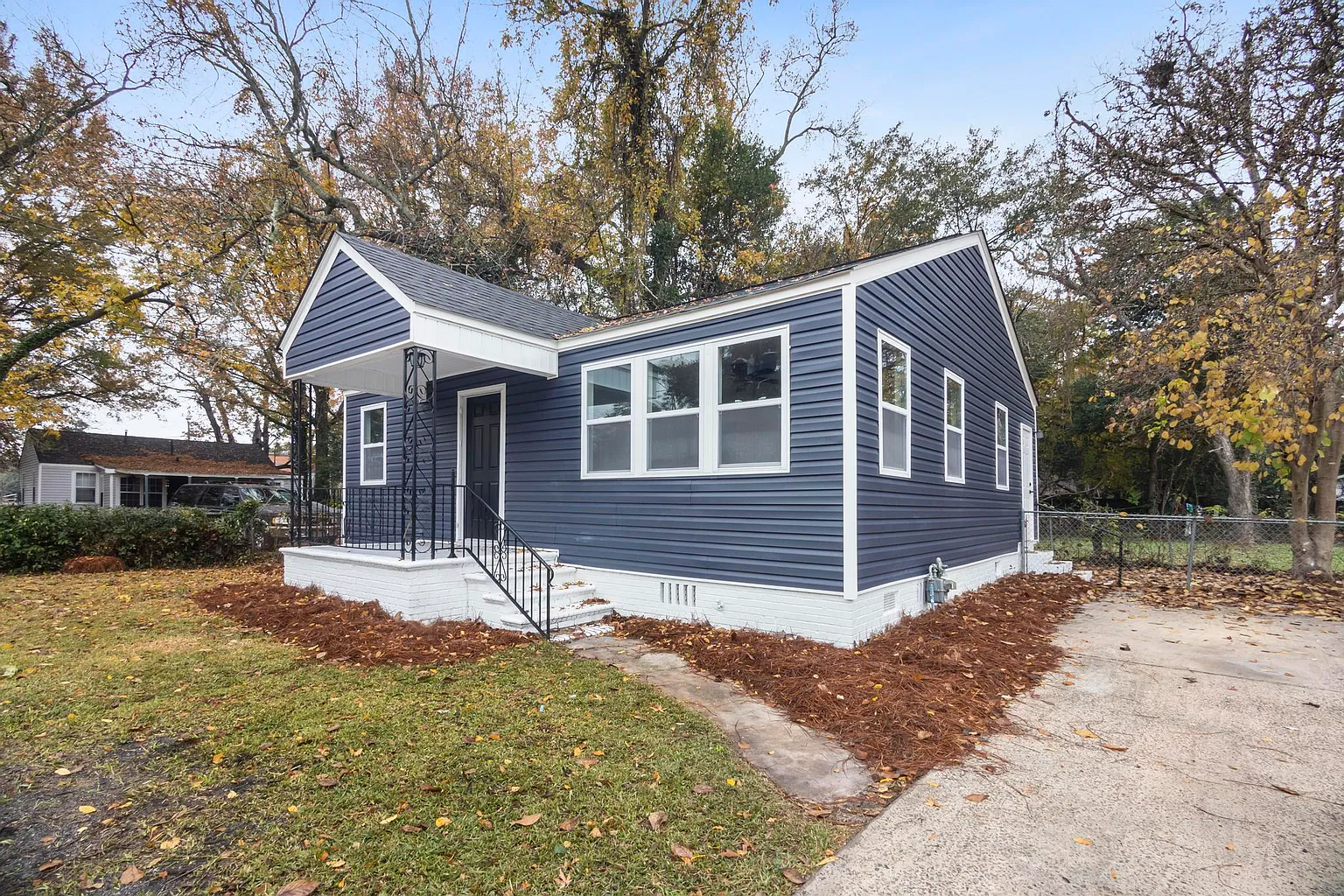 Property thumbnail image