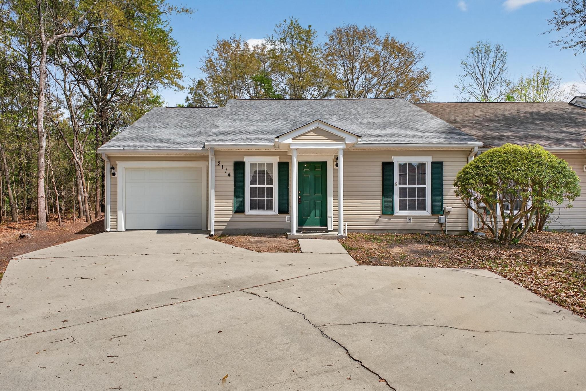 2114 Abigail Lane Southwest